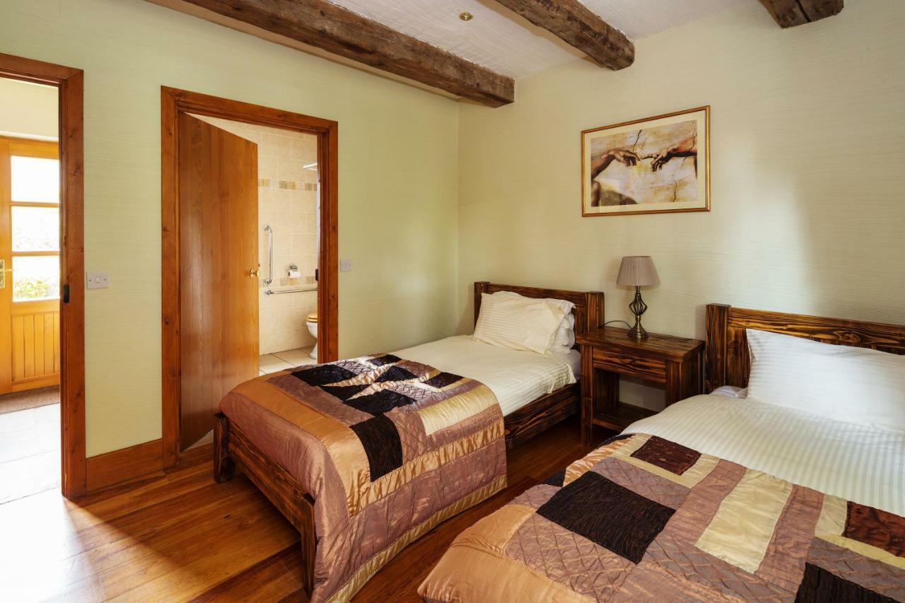 Croneybyrne Courtyard Villa Clara Екстериор снимка